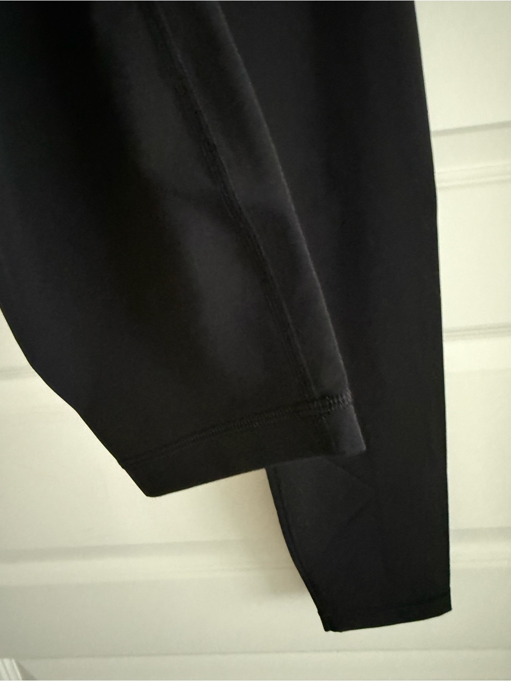 Lululemon women’s like new Black High-Waist Athletic Leggings size 12 - Picture 3 of 5